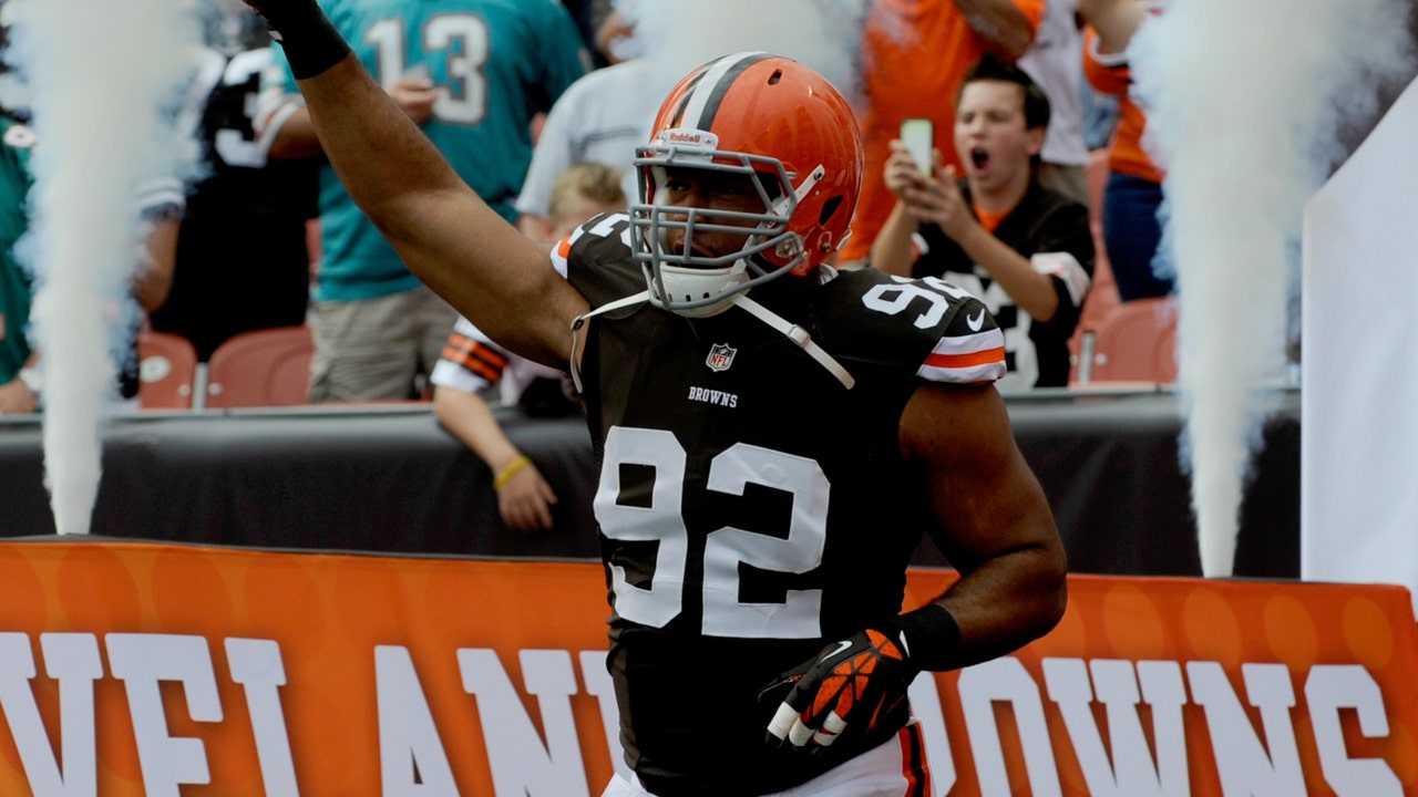 Desmond Bryant voted Browns' 2014 Ed Block Courage Award recipient